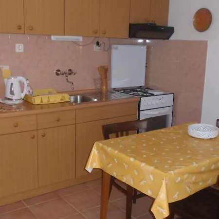 Apartment By The Sea Businci, Ciovo - 12565